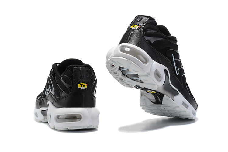 Air Max Plus Tn 1 “Black/White”(Pronta Entrega)